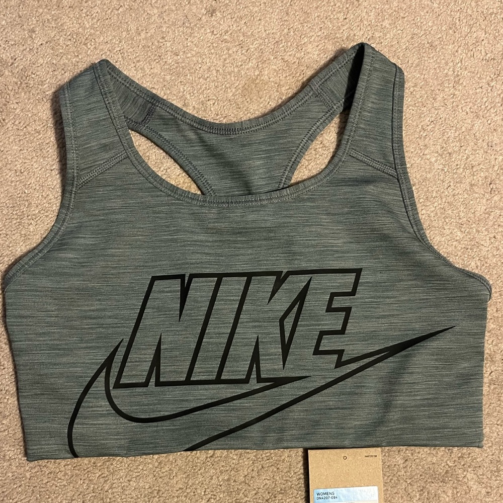 NEW - Women’s Nike Sports Bra - Size Medium